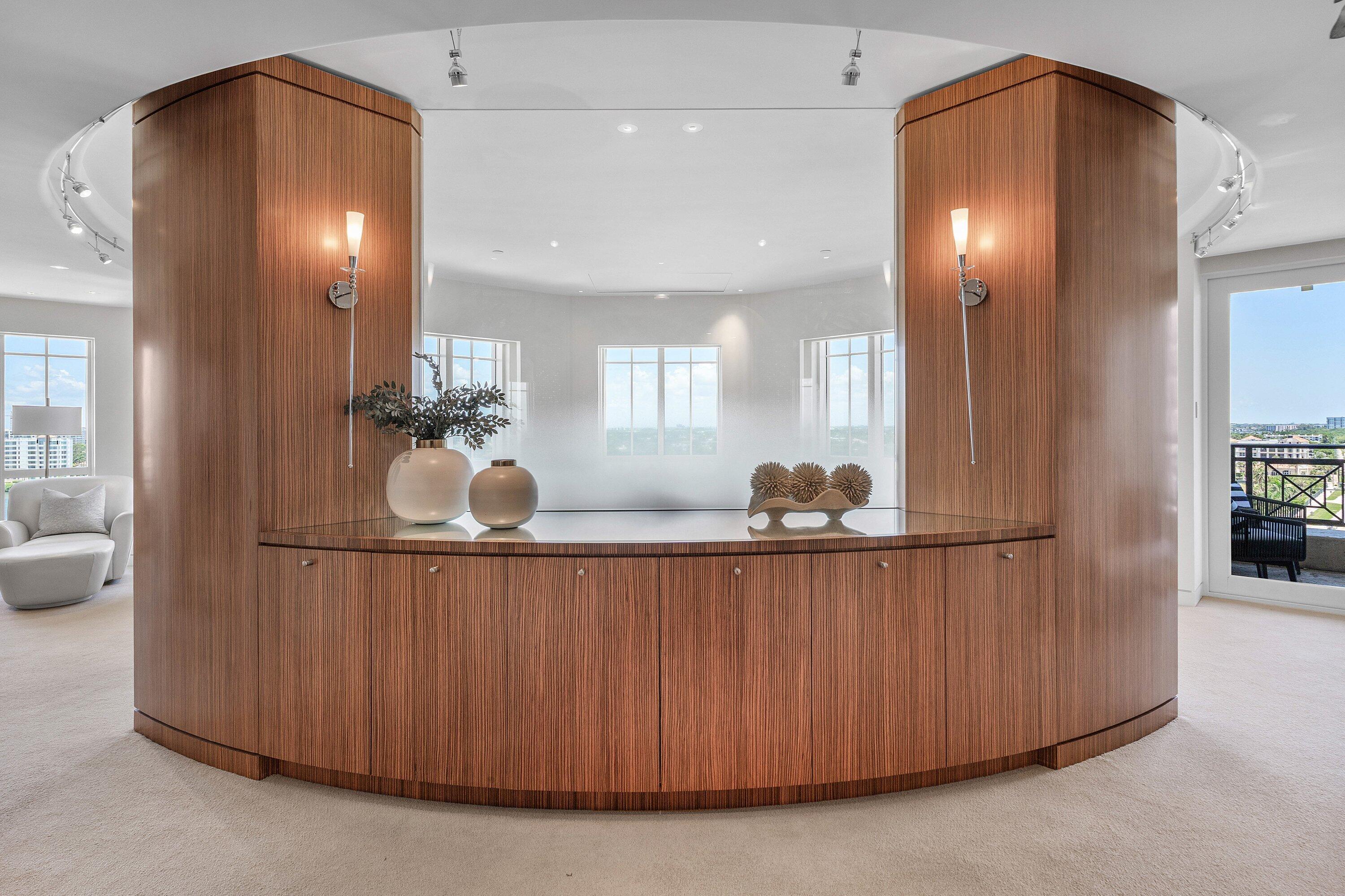 400 South Ocean Boulevard, Unit PH2 Boca Raton, FL 33432 - Photo 18 of 58 Primary Suite