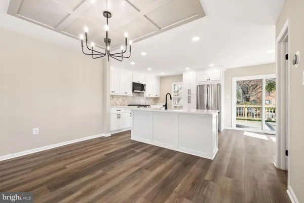 $699,000 | 7800 Solomon Seal Drive, Springfield, VA 22152