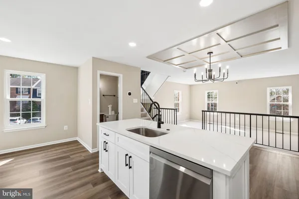 $699,000 | 7800 Solomon Seal Drive, Springfield, VA 22152