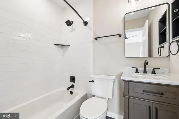 $699,000 | 7800 Solomon Seal Drive, Springfield, VA 22152
