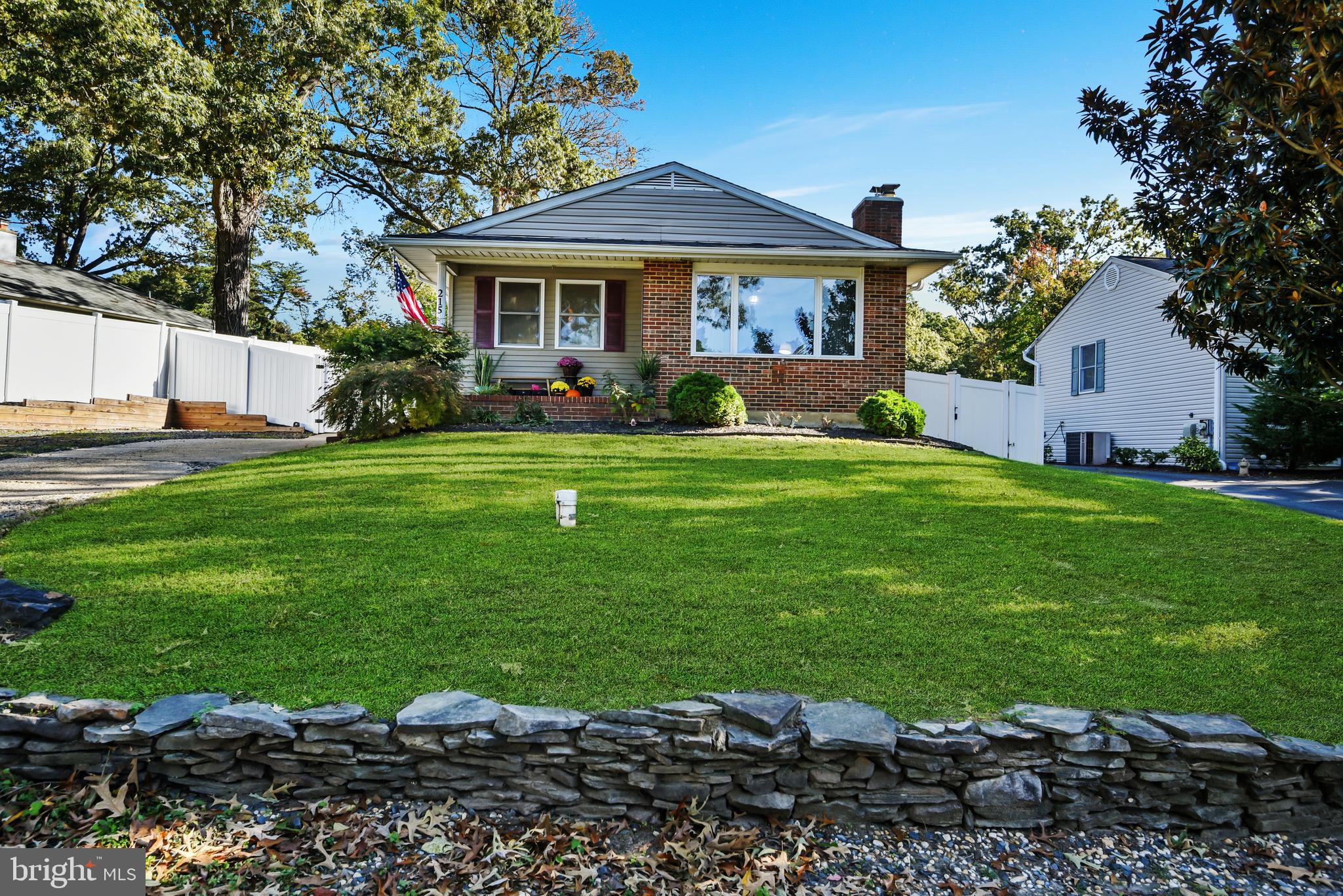 215 Sillery Bay Road Pasadena, MD 21122 - Photo 1 of 51 Gallery Image 1