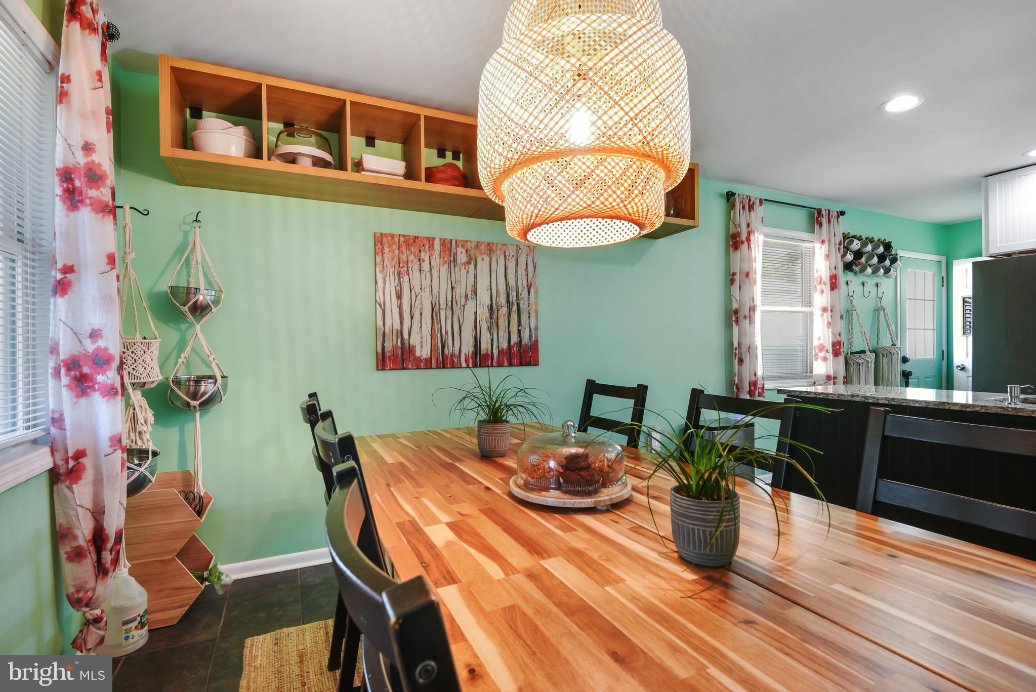 215 Sillery Bay Road Pasadena, MD 21122 - Photo 9 of 51 Gallery Image 9