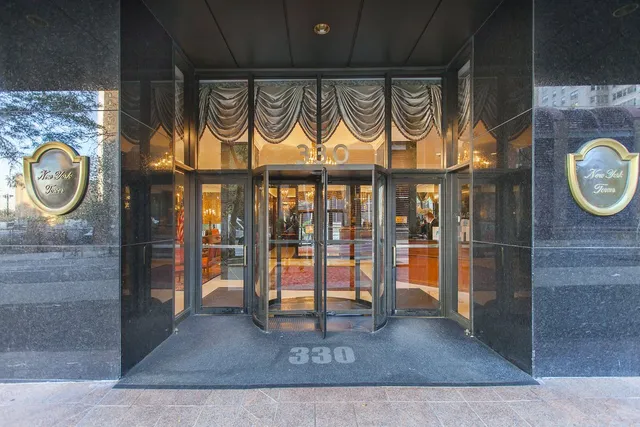 $5,800 | 330 East 39th Street, Unit 14L | Murray Hill