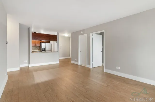 $5,800 | 330 East 39th Street, Unit 14L | Murray Hill
