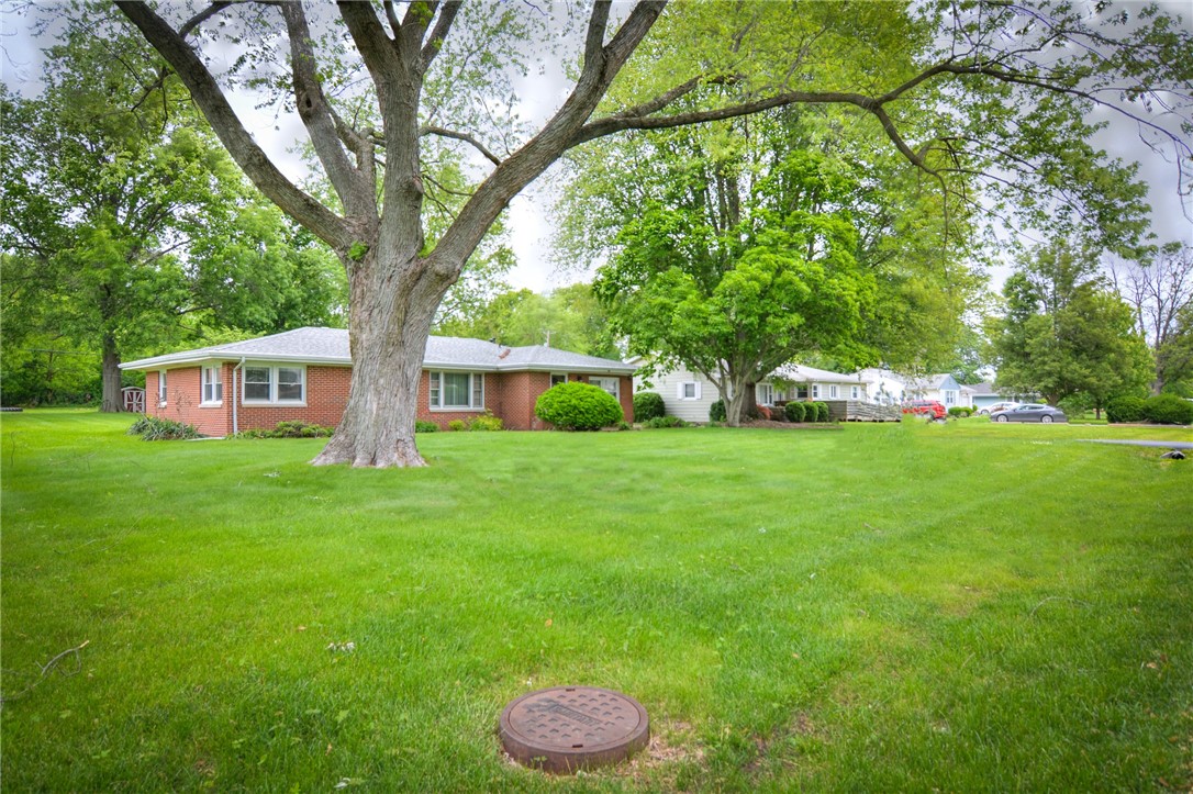 16 Diane Road Decatur, IL 62526 - Photo 4 of 32