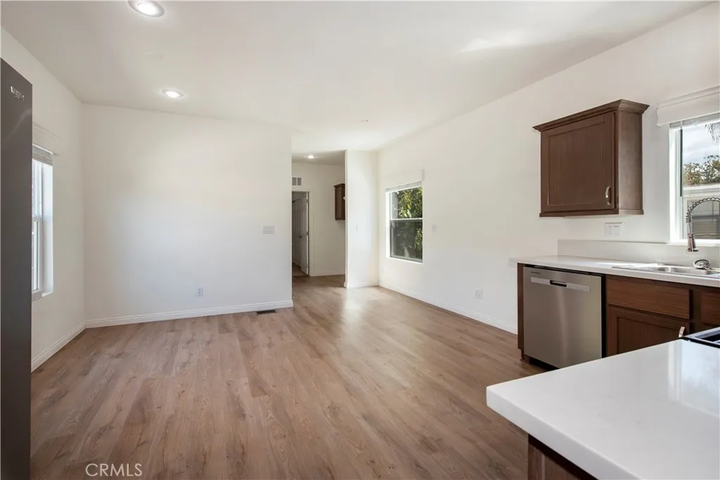 520 Pine Goleta Ca, Unit 65 Goleta, CA 93117 - Photo 2 of 10