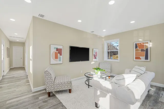 $619,000 | 96 Toomey Road, West Islip, NY 11795