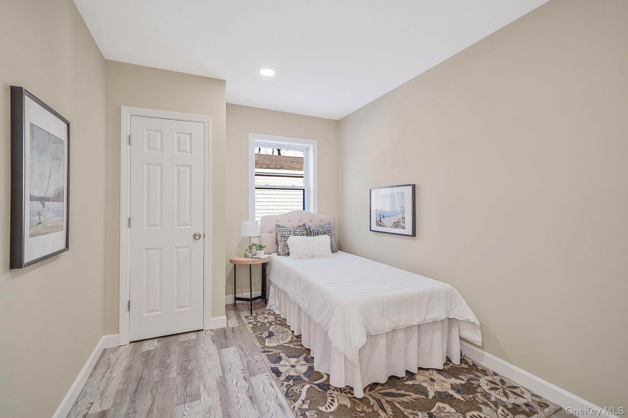 96 Toomey Road West Islip, NY 11795 - Photo 15 of 21