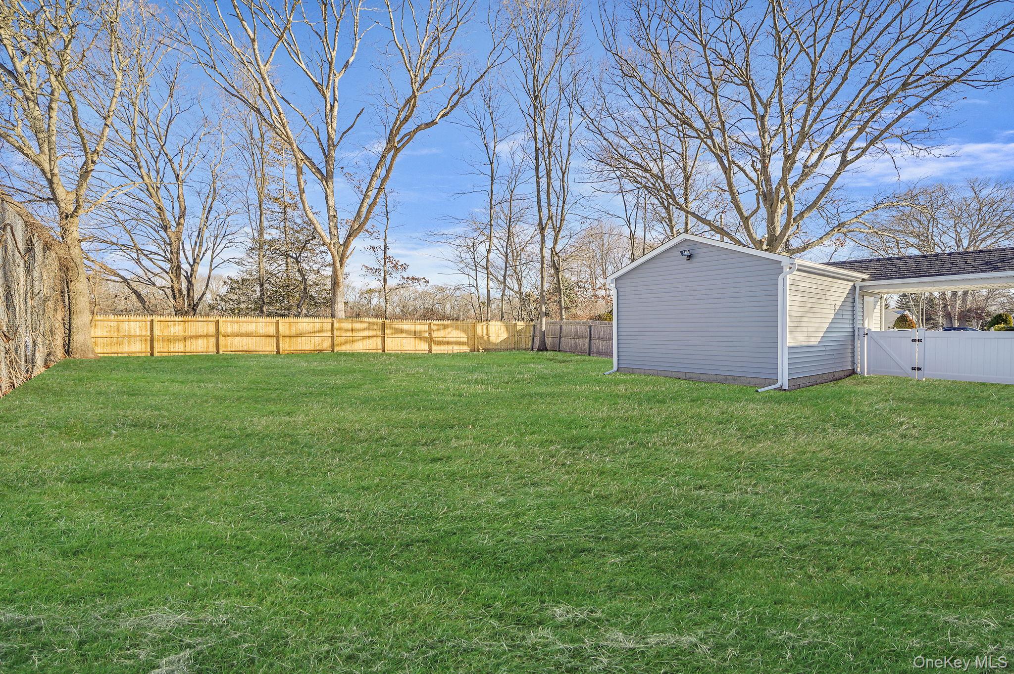 96 Toomey Road West Islip, NY 11795 - Photo 18 of 21