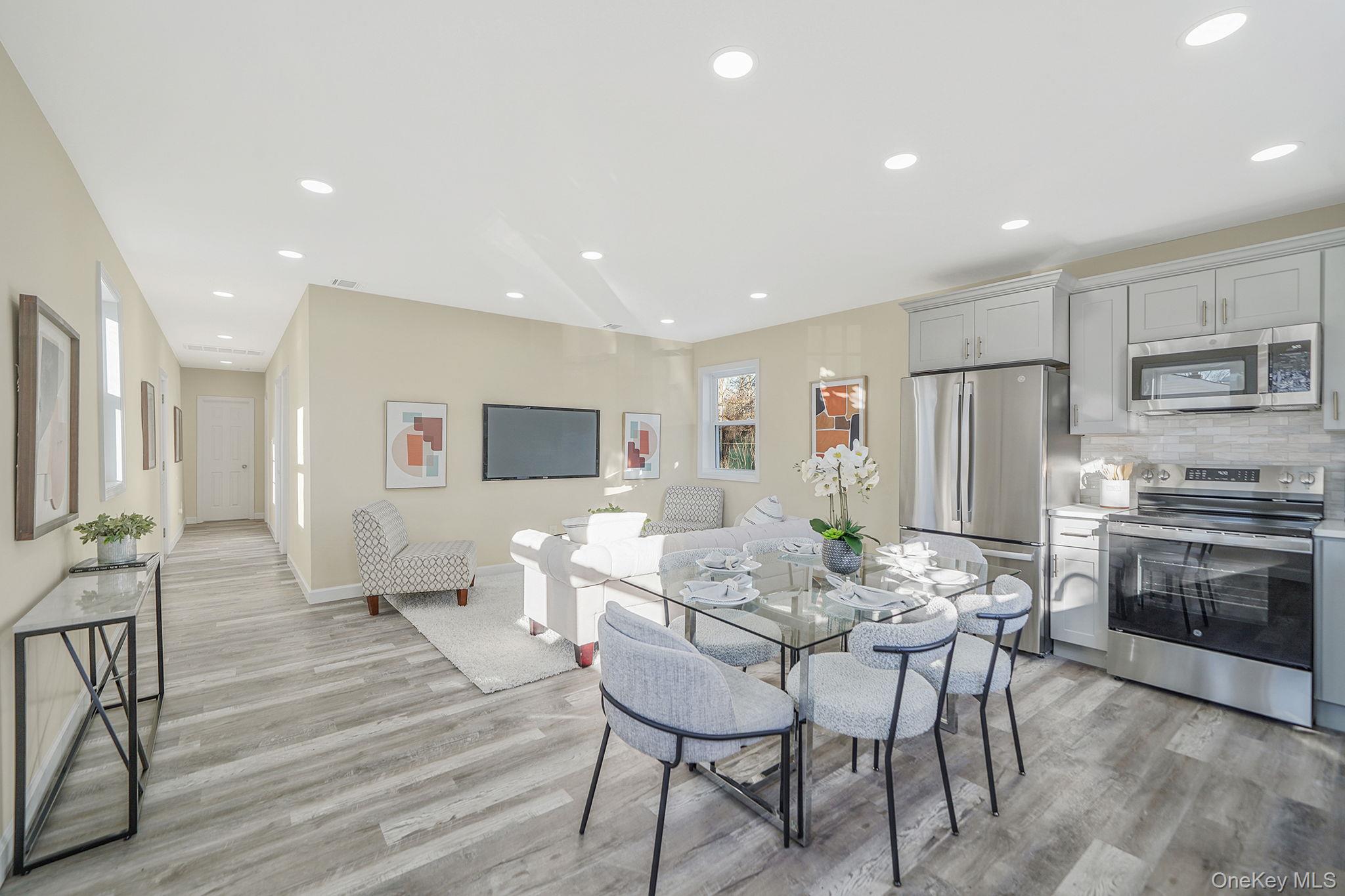 96 Toomey Road West Islip, NY 11795 - Photo 7 of 21