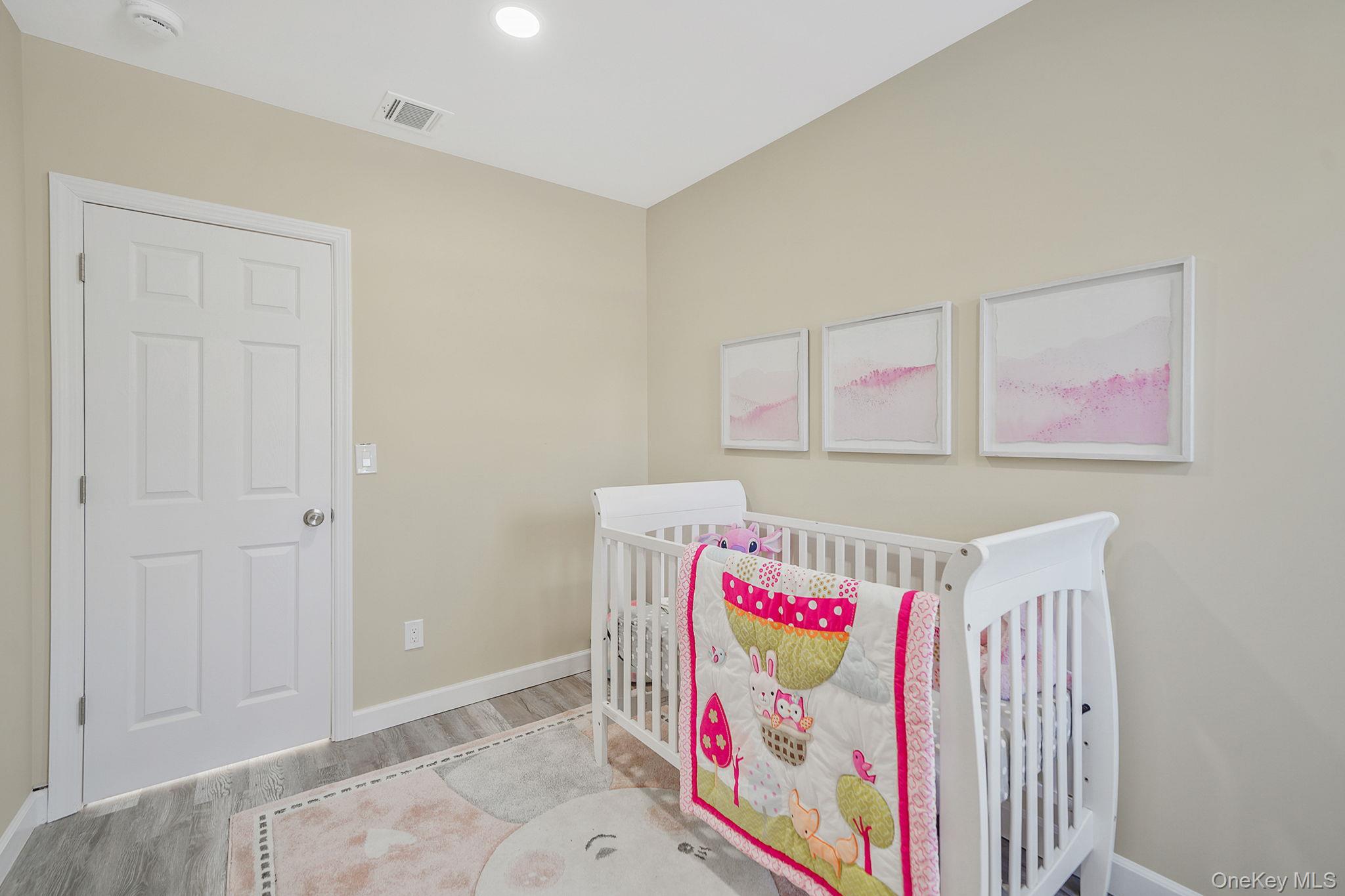 96 Toomey Road West Islip, NY 11795 - Photo 10 of 21