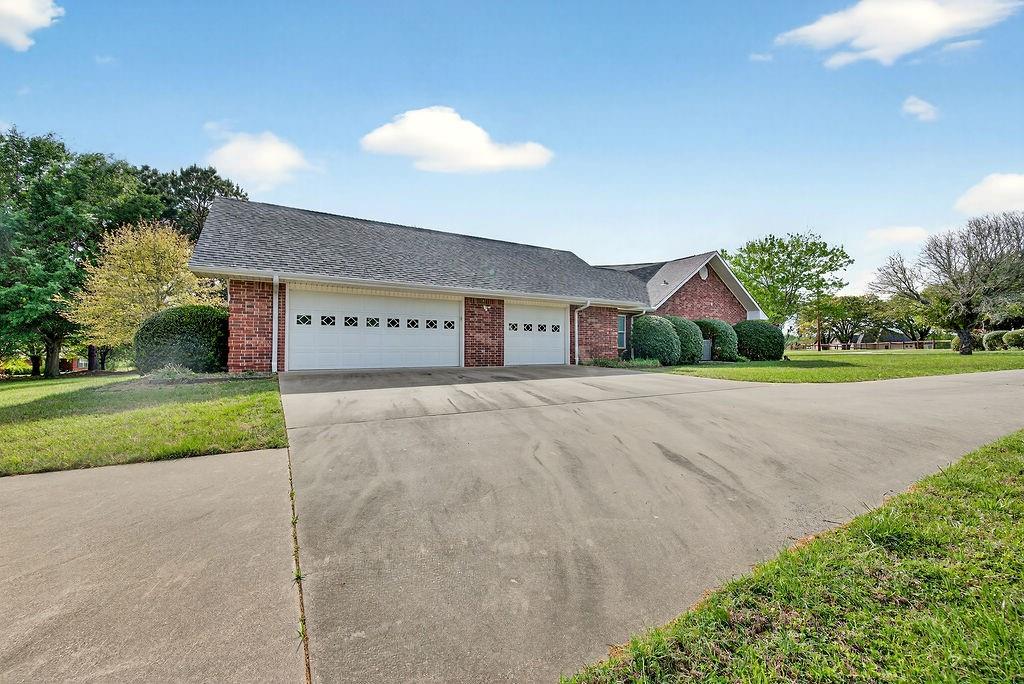 2436 Lakefront Shores Road Athens, TX 75752 - Photo 3 of 11