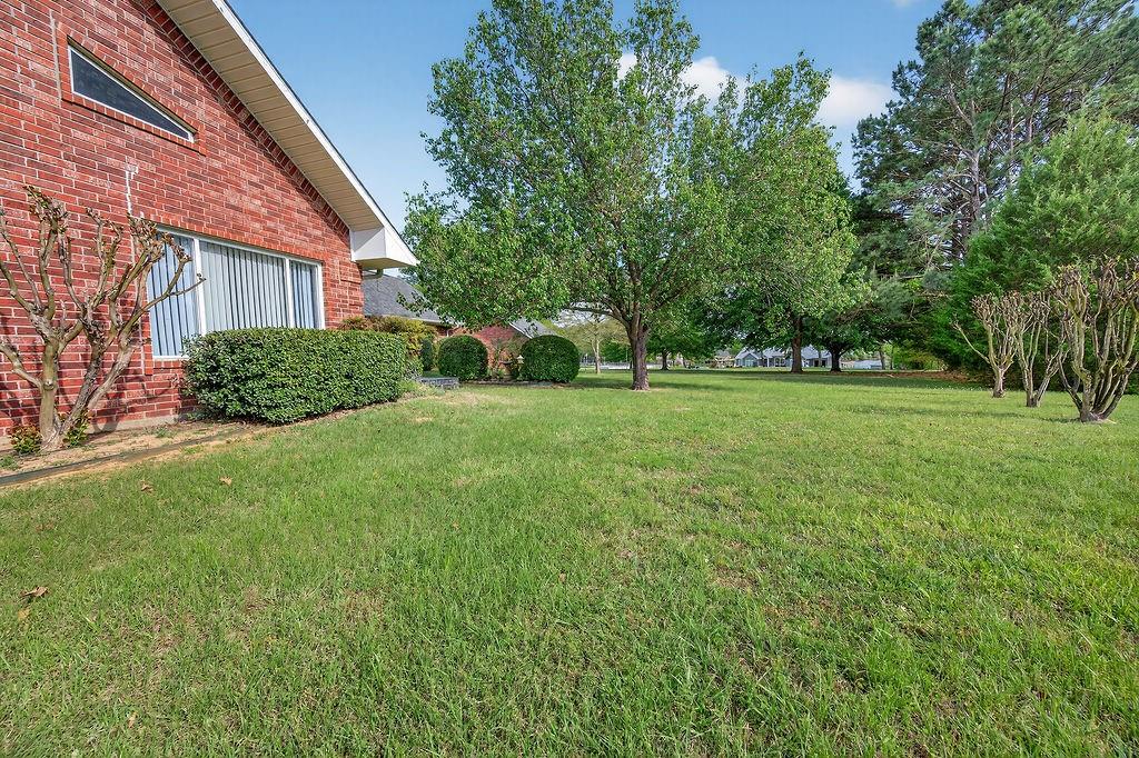 2436 Lakefront Shores Road Athens, TX 75752 - Photo 5 of 11