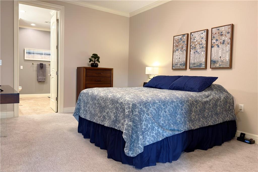 10511 Mission Road, Unit 210 Leawood, KS 66206 - Photo 11 of 22 Gallery Image 11