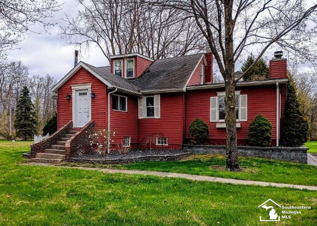 24433 Sumpter Road Belleville, MI 48111 - Photo 1 of 82 50105681.JPG