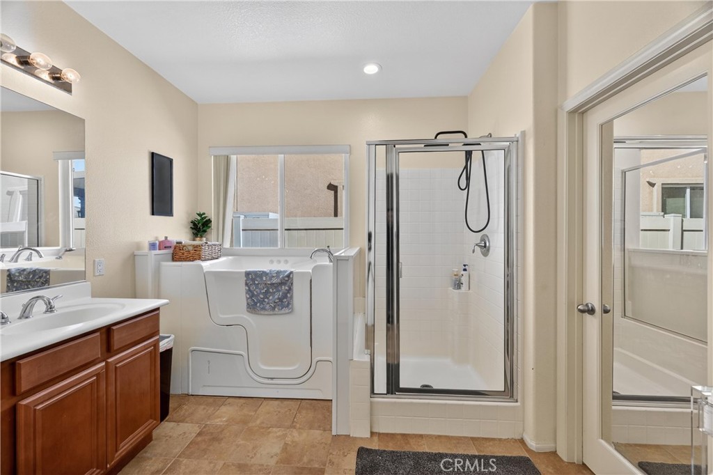 1929 English Oak Way Perris, CA 92571 - Photo 33 of 40