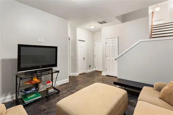 $3,500 | 4324 Laurel Creek Court Southeast, Smyrna, GA 30080