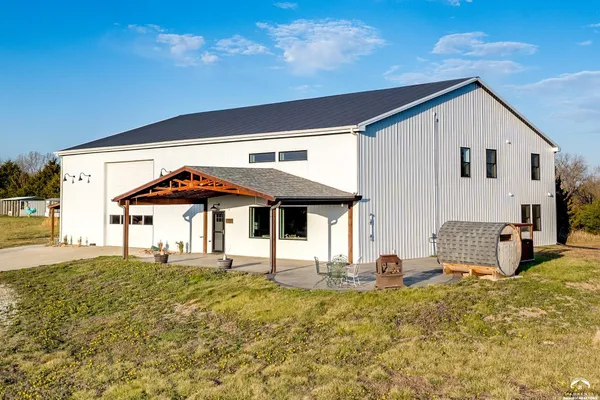 $797,900 | 6518 86th Street, Meriden, KS 66512