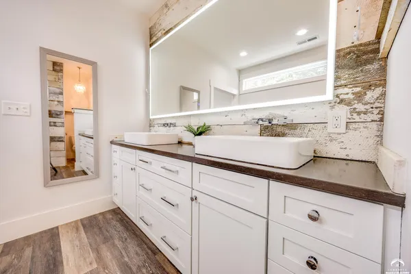 $797,900 | 6518 86th Street, Meriden, KS 66512