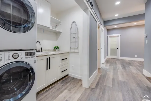 $797,900 | 6518 86th Street, Meriden, KS 66512