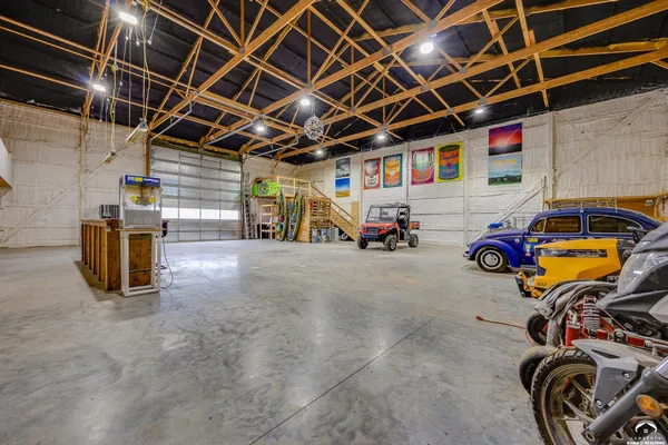 $797,900 | 6518 86th Street, Meriden, KS 66512