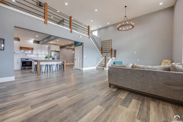 $797,900 | 6518 86th Street, Meriden, KS 66512