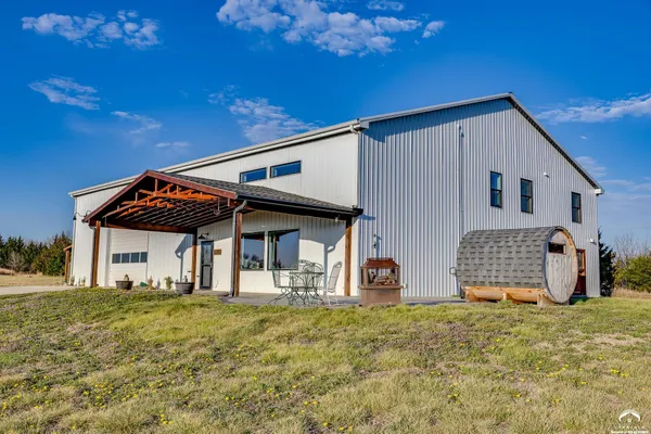 $797,900 | 6518 86th Street, Meriden, KS 66512