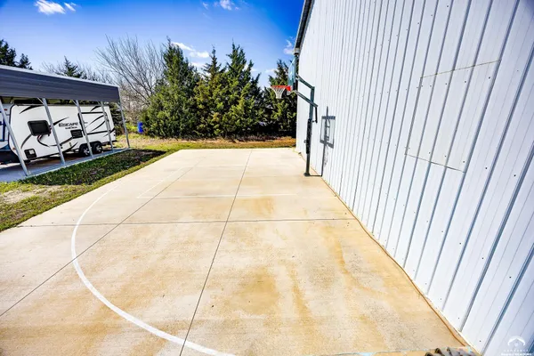 $797,900 | 6518 86th Street, Meriden, KS 66512