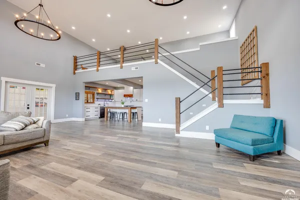 $797,900 | 6518 86th Street, Meriden, KS 66512