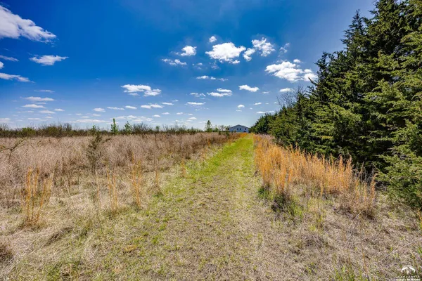 $797,900 | 6518 86th Street, Meriden, KS 66512