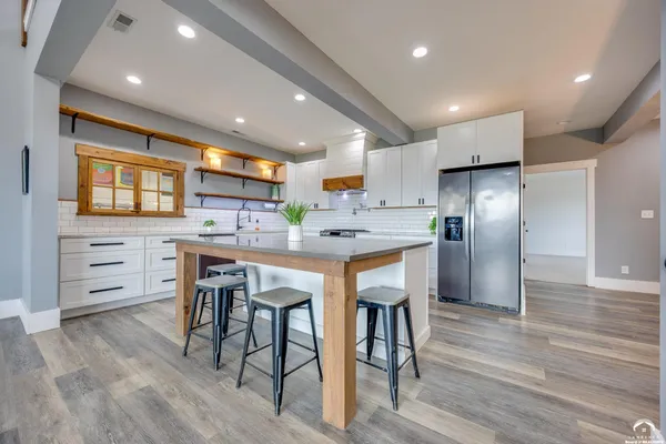 $797,900 | 6518 86th Street, Meriden, KS 66512