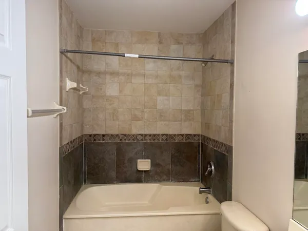 $2,900 | 3472 Commodore Court, West Palm Beach, FL 33411