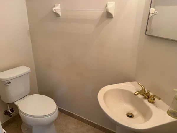 $2,900 | 3472 Commodore Court, West Palm Beach, FL 33411