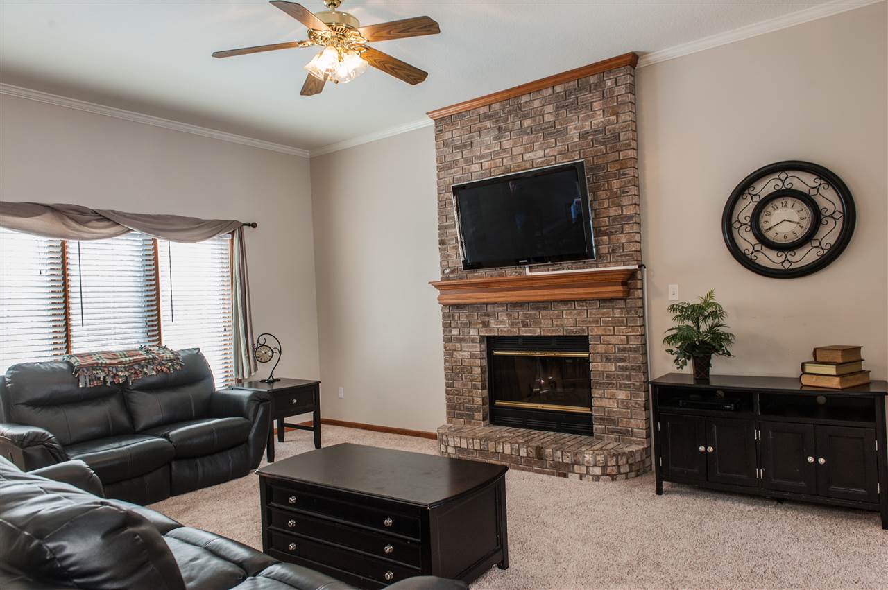 2433 Sweet Cider Road Fort Wayne, IN 46818 - Photo 2 of 31 Gallery Image 2