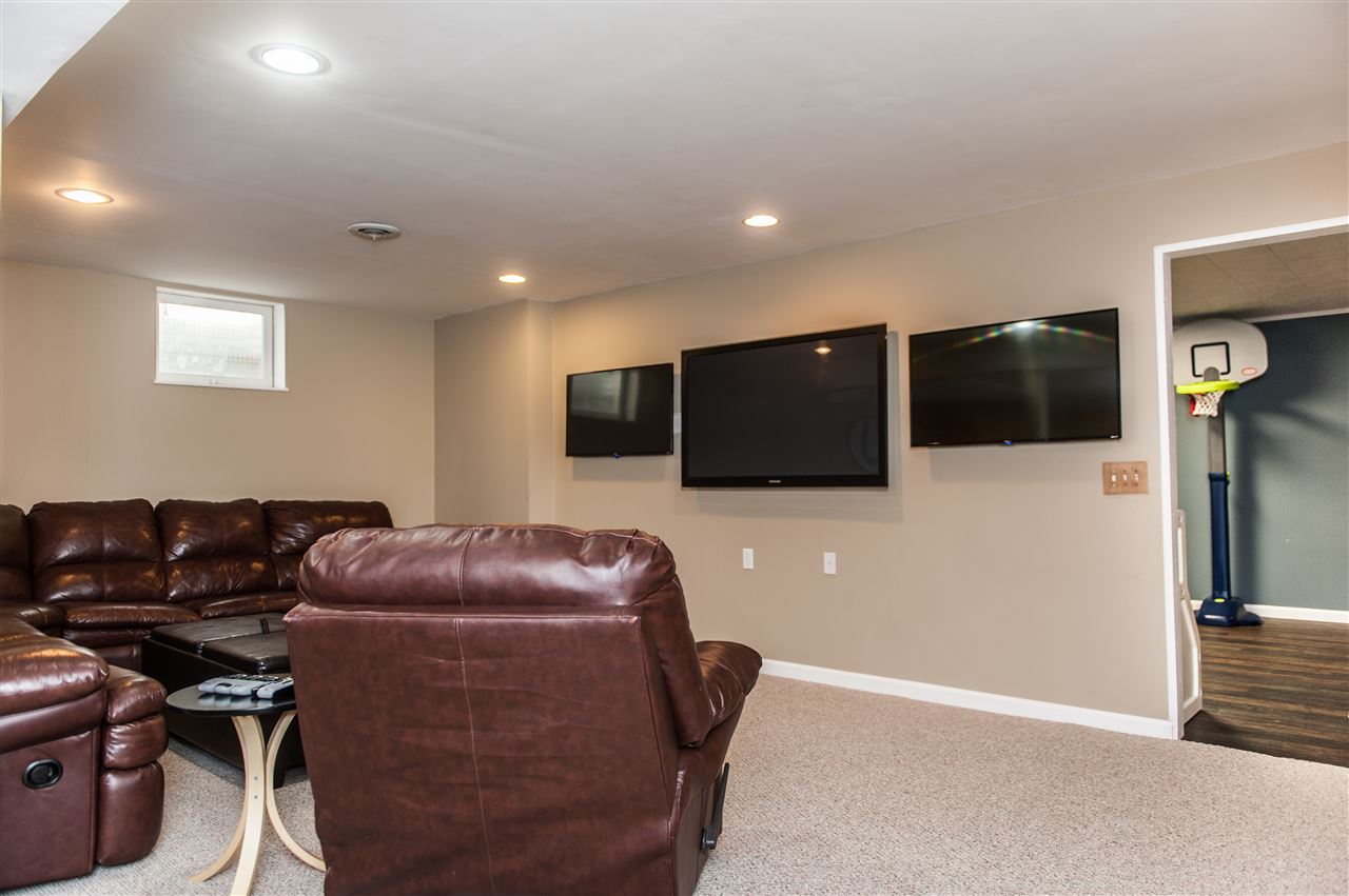 2433 Sweet Cider Road Fort Wayne, IN 46818 - Photo 3 of 31 Gallery Image 3