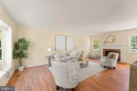 $1,285,000 | 9719 Cinnamon Creek Drive, Vienna, VA 22182