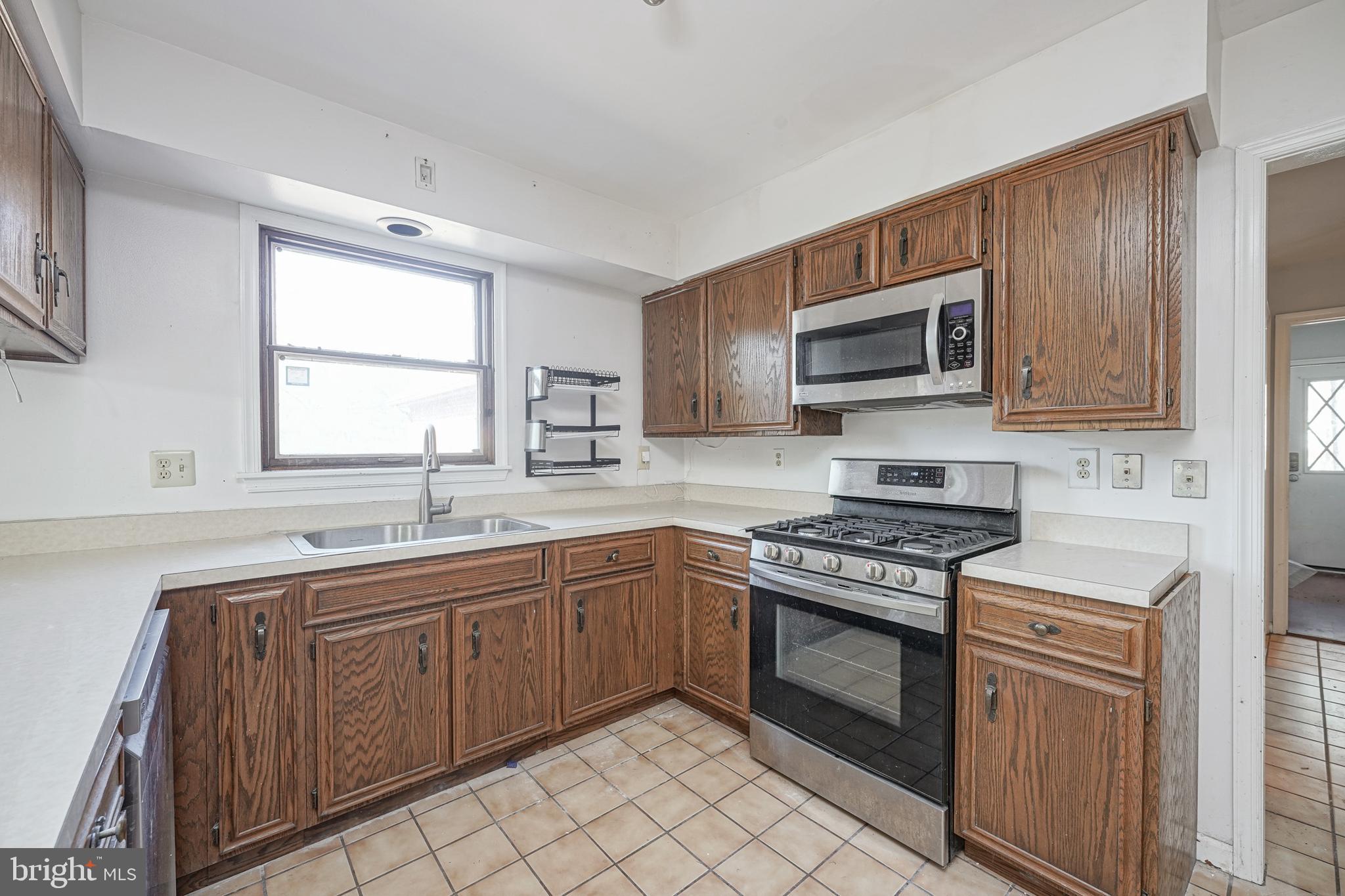 1431 Stokes Road Medford, NJ 08055 - Photo 13 of 50 Stainless Appliances