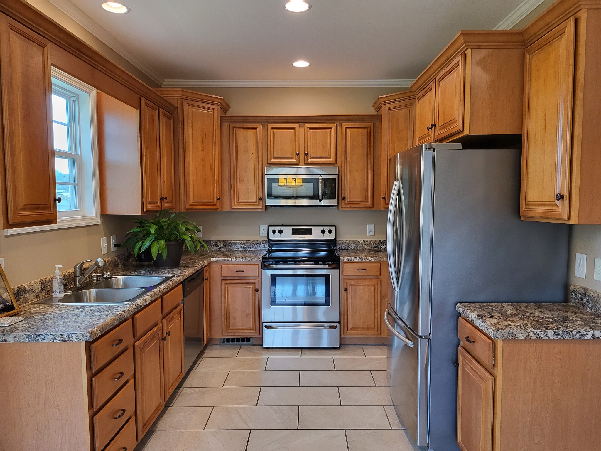 2013 Rieves Bend Road Columbia, TN 38401 - Photo 9 of 34 Gallery Image 9