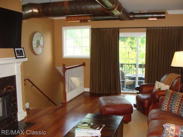 134 Mill Street Rochester, MI 48307 - Photo 6 of 15 022.jpg