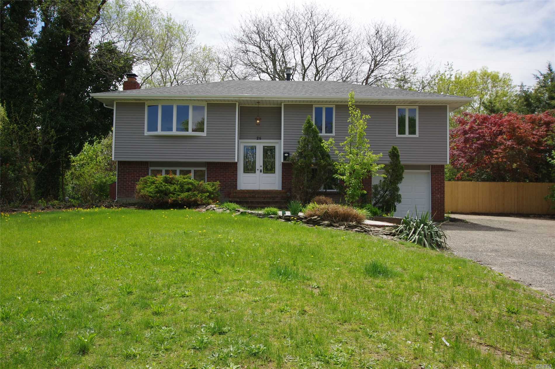 25 Raybor Road Commack, NY 11725 - Photo 1 of 1 Gallery Image 1