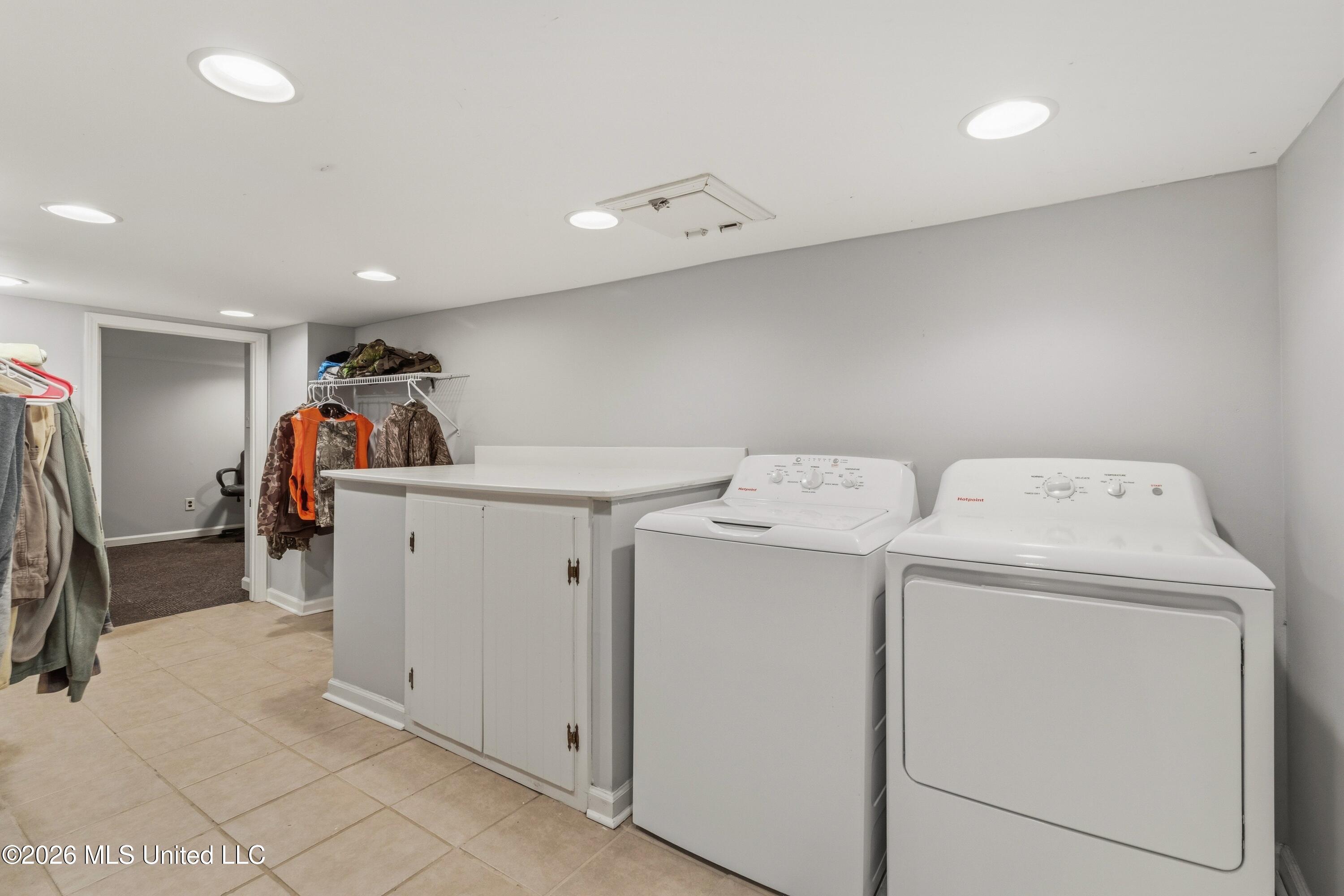 9110 2nd Street Walls, MS 38680 - Photo 31 of 47 Laundry