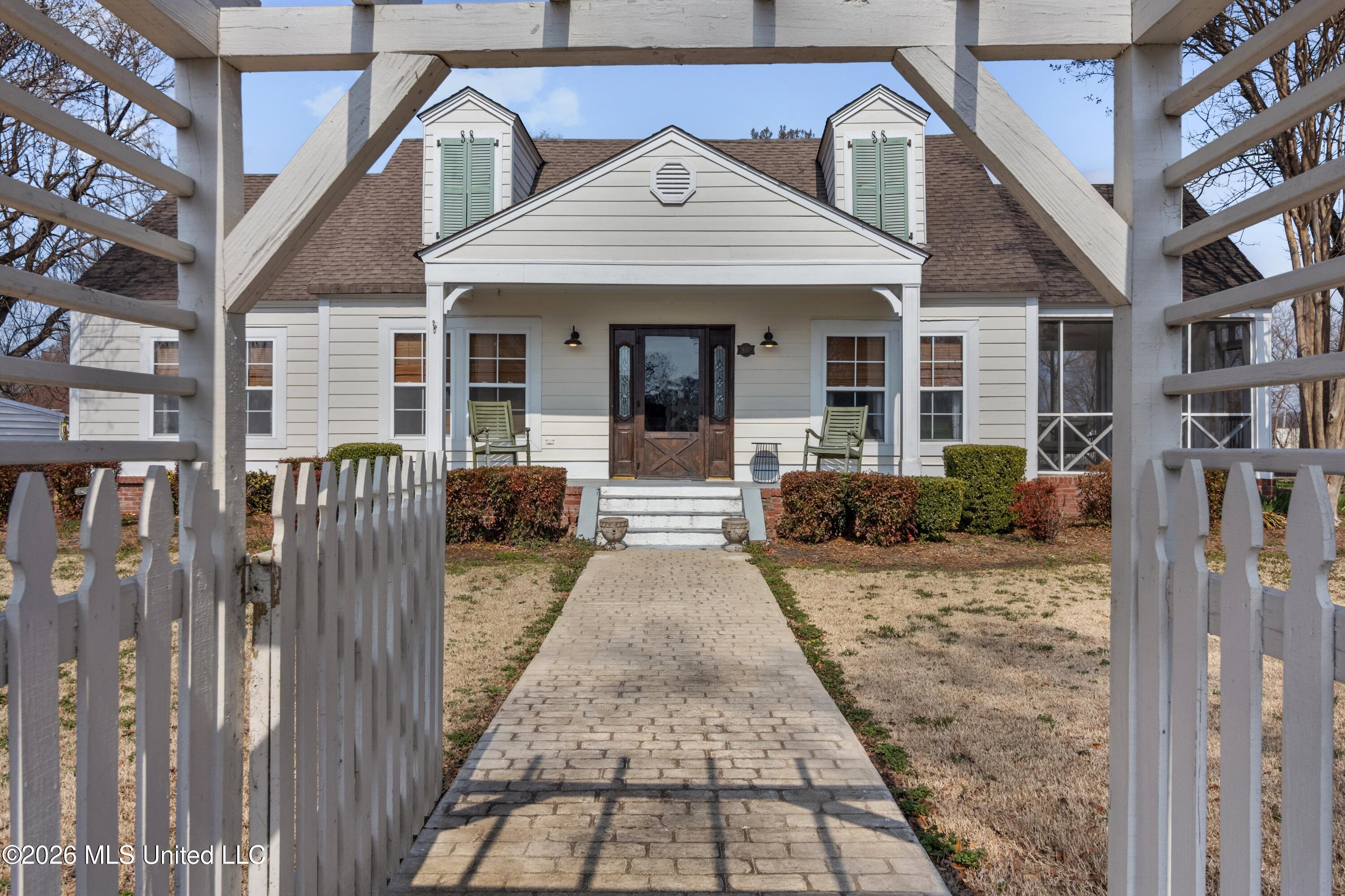 9110 2nd Street Walls, MS 38680 - Photo 4 of 47 Entrance