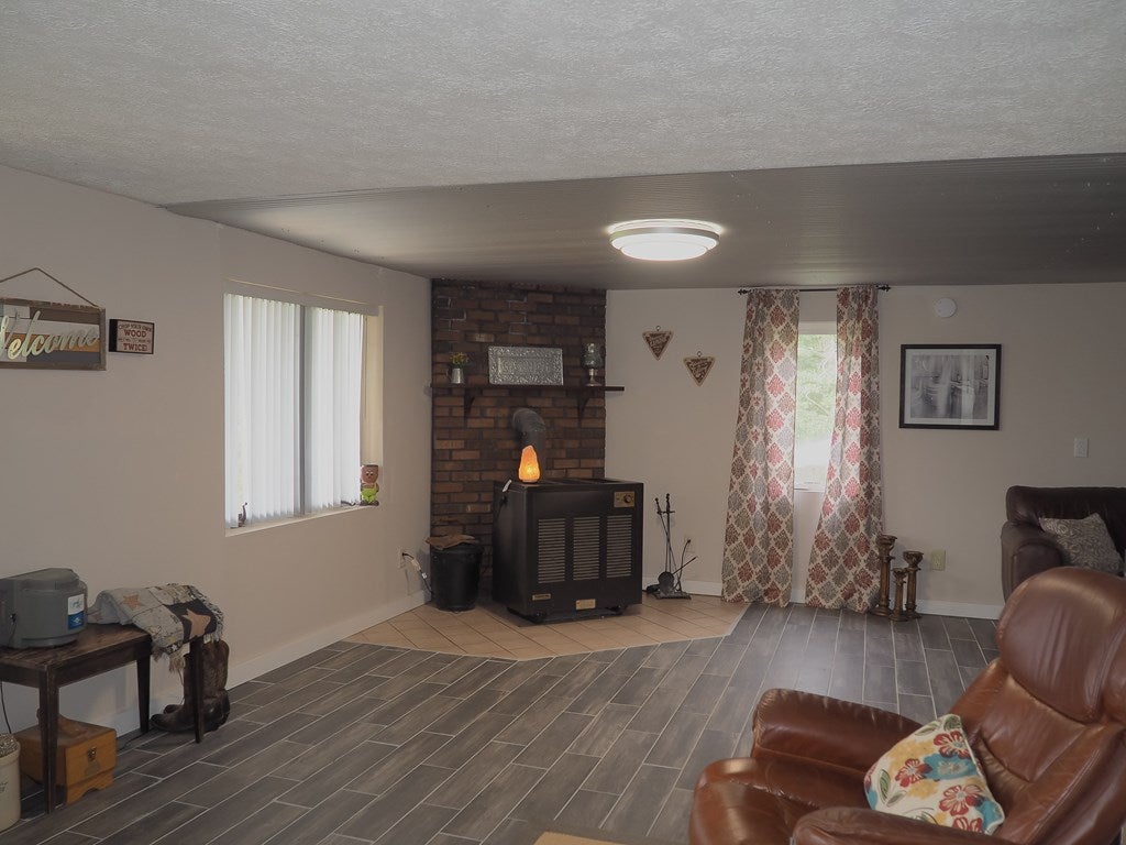 2138 Snow Hill Road Galax, VA 24333 - Photo 24 of 36 Gallery Image 24