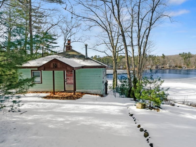 5 Abbott Road Windham, NH 03087 - Photo 2 of 23