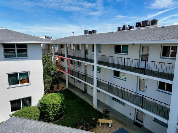 $170,000 | 708 South Tamiami Trail, Unit 216, Venice, FL 34285