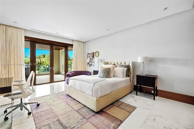 $300,000 | 401 Arvida Parkway, Coral Gables, FL 33156