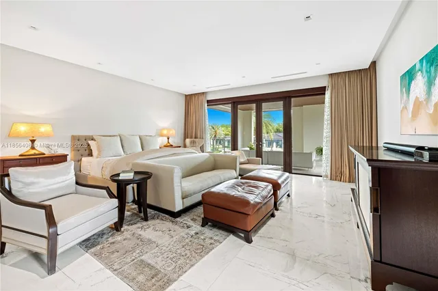 $300,000 | 401 Arvida Parkway, Coral Gables, FL 33156