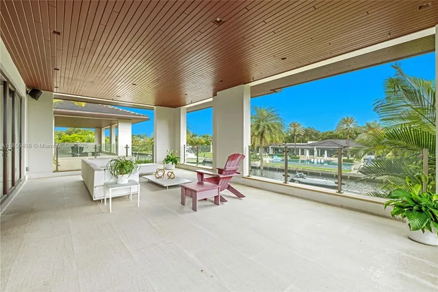 $300,000 | 401 Arvida Parkway, Coral Gables, FL 33156