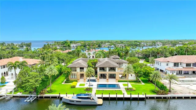 $300,000 | 401 Arvida Parkway, Coral Gables, FL 33156