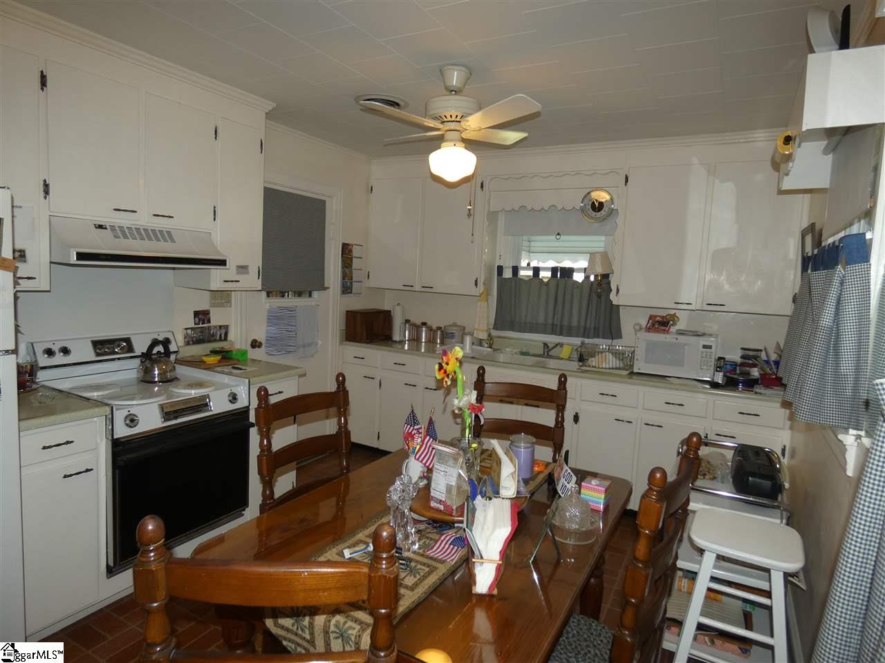 200 Davidson Street Clinton, SC 29325 - Photo 20 of 23 Gallery Image 20